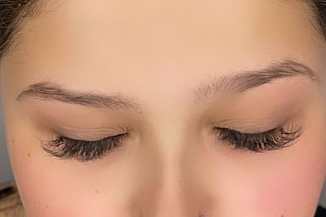 natural eyelash extensions